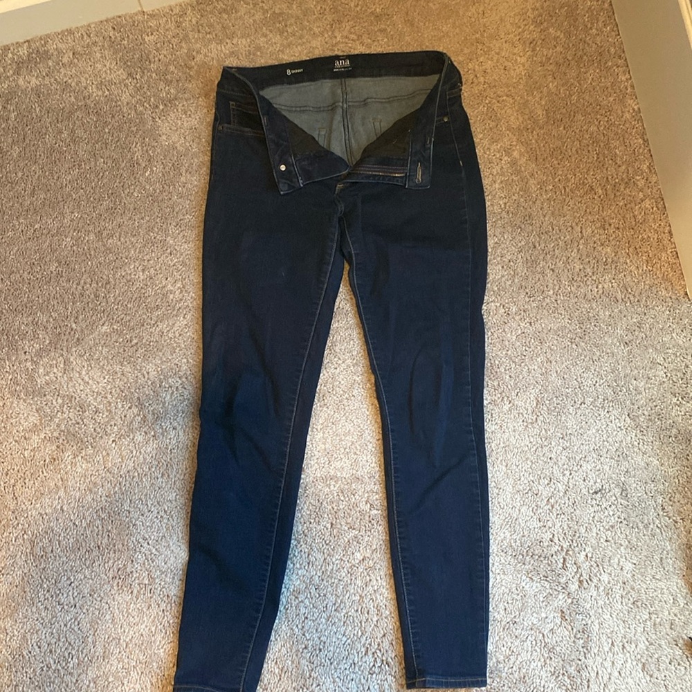Ana skinny jeans. No stains. No rips.